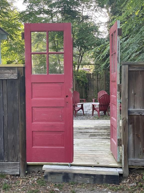 Updated Red Door Revival In Downtown Saint Augustine 外观 照片