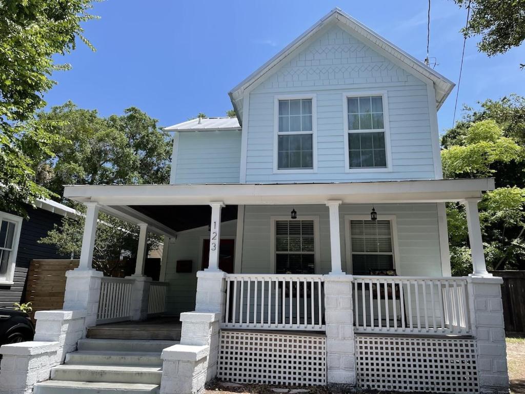 Updated Red Door Revival In Downtown Saint Augustine 外观 照片
