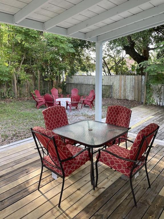 Updated Red Door Revival In Downtown Saint Augustine 外观 照片